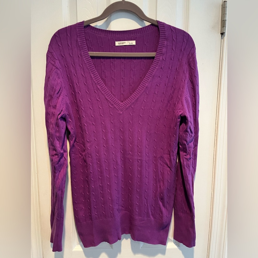 Old Navy Cable Knit Sweater Size Large orchid purple color